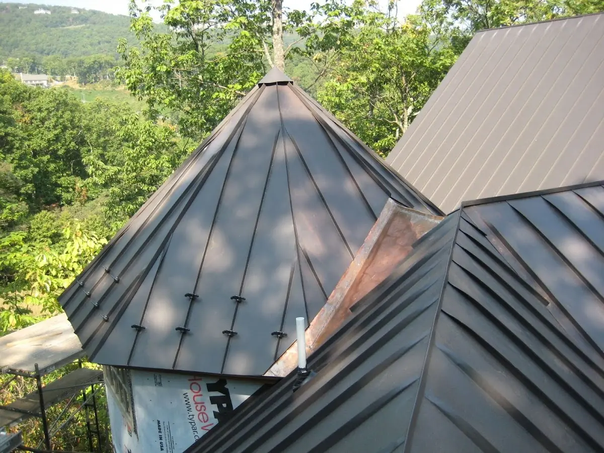 Professional Gutter Cleaning by Craftsman Roofing in El Rio